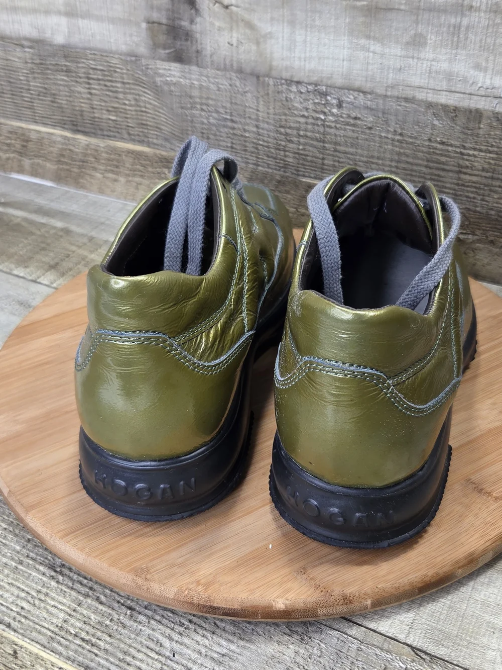 Vintage RARE Hogan Men's Metallic Olive Green Lace-Up Sneakers Sz 7.5